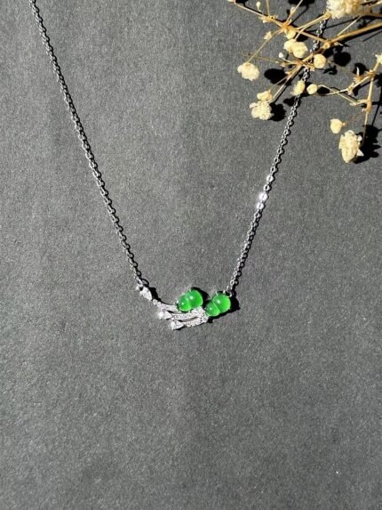myglowjewels Natural Jadeite Pendant Necklace,S925 Silver Pendant,Healing Jewelry,Women’s Pendant Necklaces, Fashion Jewelry