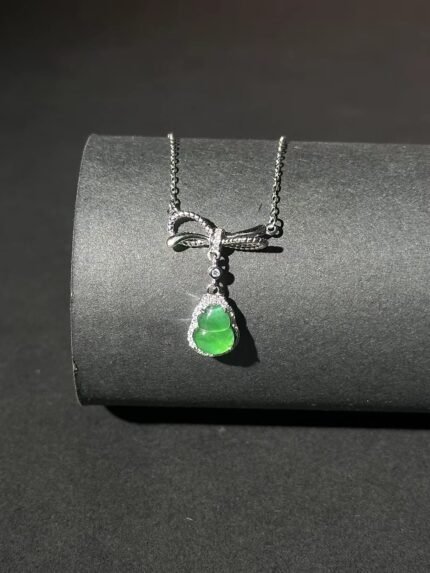 myglowjewels Natural Jadeite Pendant Necklace,S925 Silver Pendant,Healing Jewelry,Women’s Pendant Necklaces, Fashion Jewelry